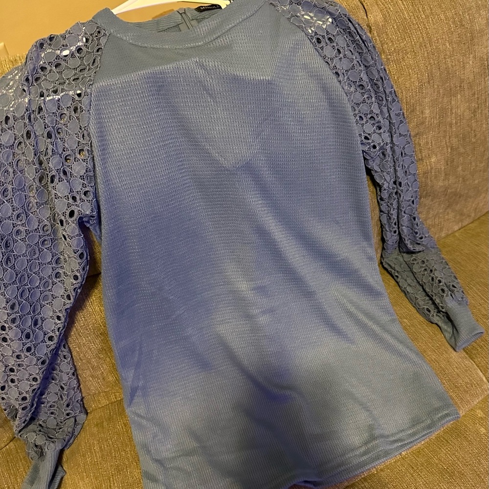 New, never worn size small
